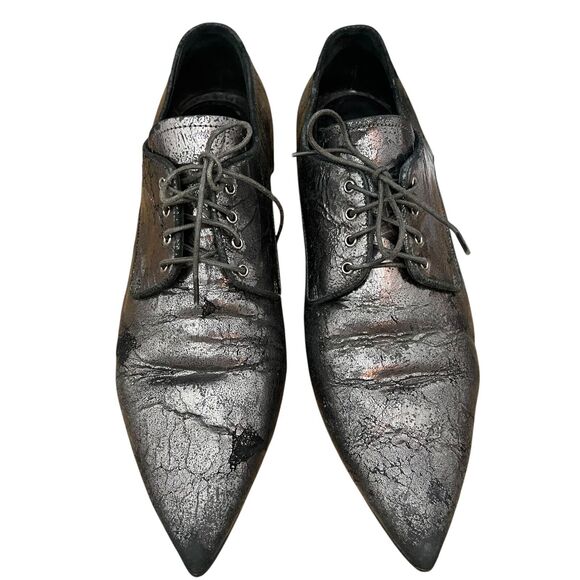 Miu Miu Crinkled Patent Leather Pointed Toe Oxfords Silver Size 39 / US 9 - Picture 1 of 10